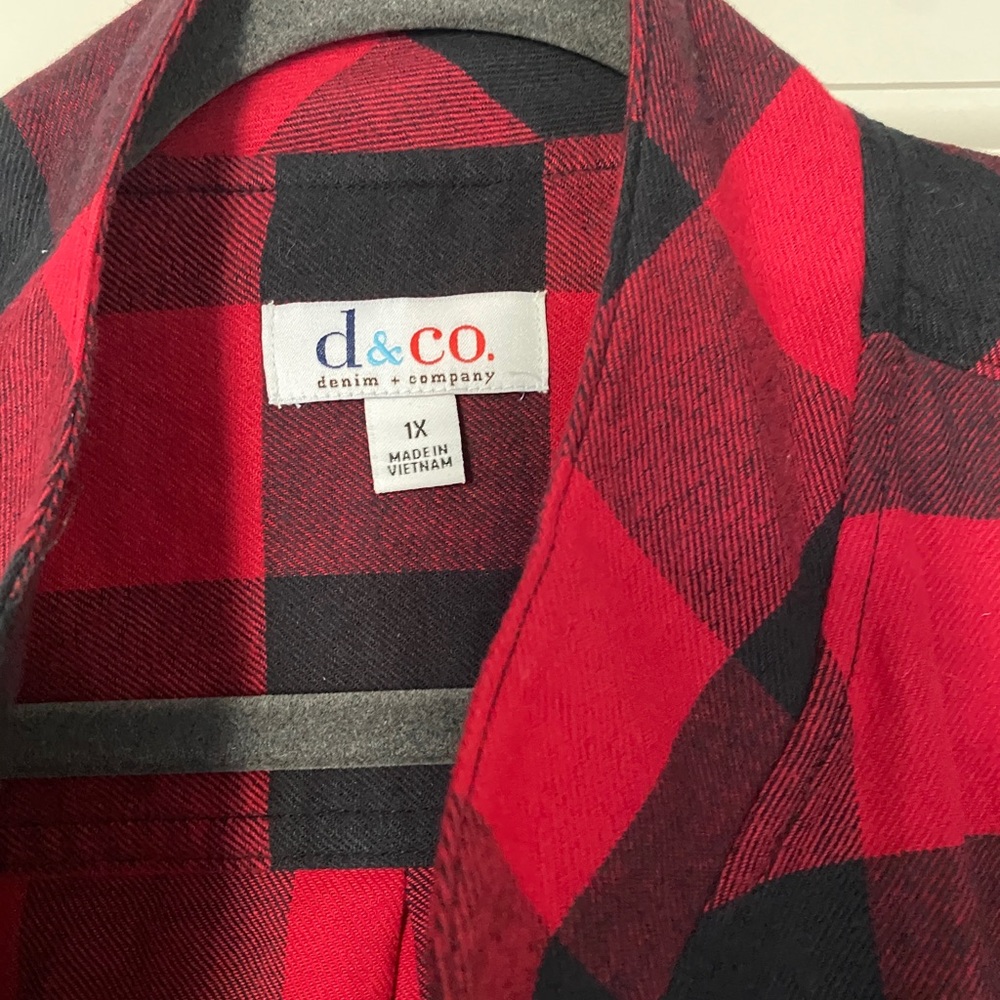 Denim and Company - Red and Black plaid over shirt - 1X - Picture 3 of 4